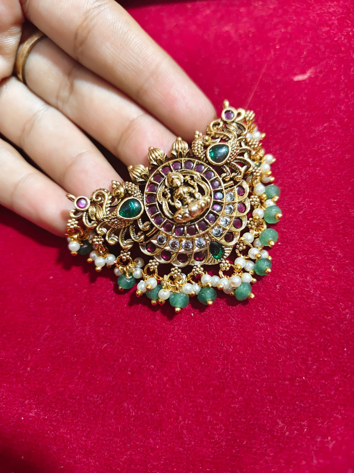 Antique Real Gold Look Locket – Sreelatha Collections