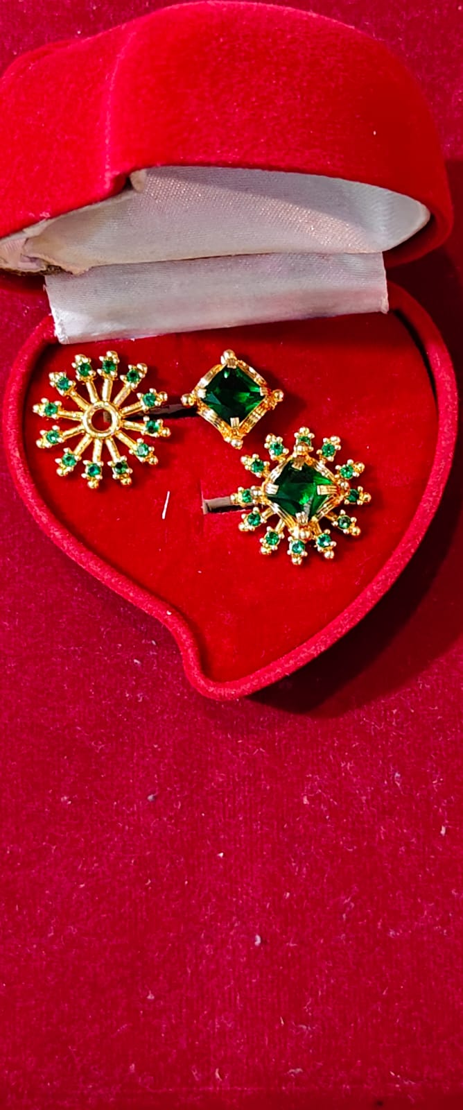 green studs